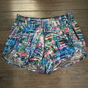 Lululemon 2018 Seawheeze Tracker Short - collector’s item Sz 12